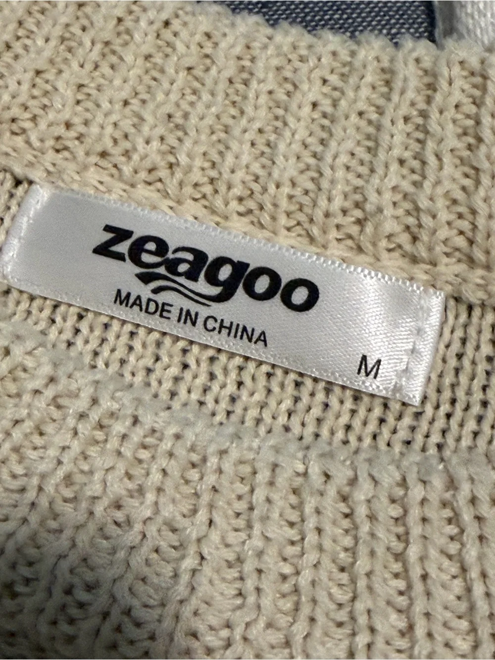 Zeagoo Multi-colored striped sleeveless sweater size medium